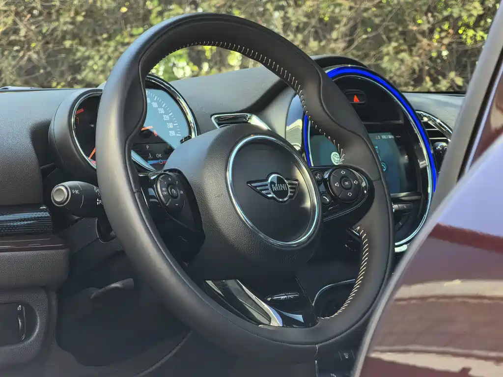 MINI Mini Clubman — фото 14