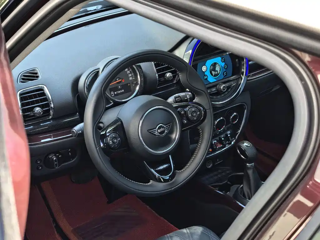 MINI Mini Clubman — фото 9