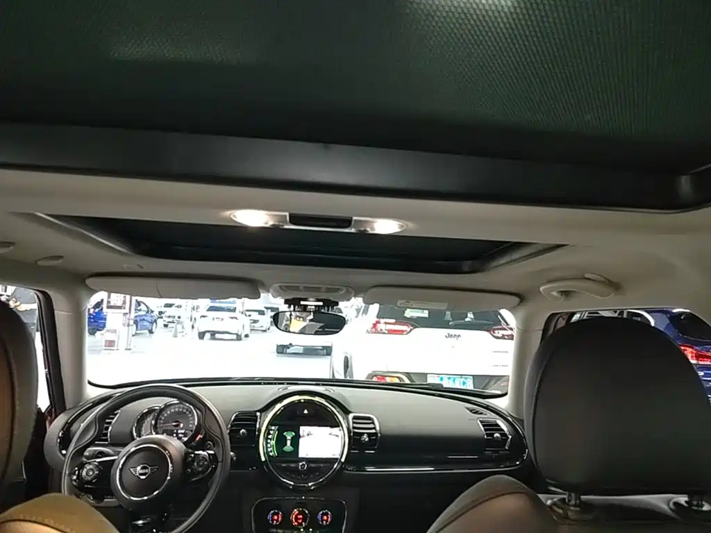 MINI Mini Clubman — фото 18