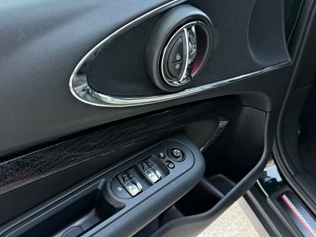 MINI Mini JCW Clubman — фото 9