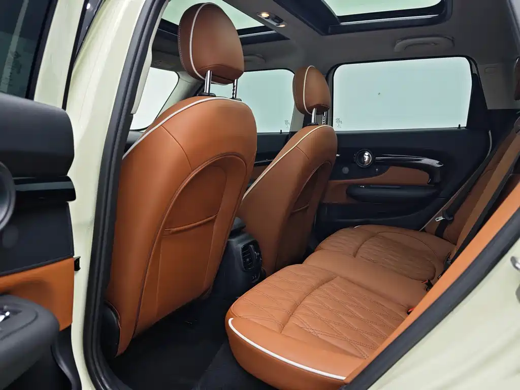 MINI Mini Clubman — фото 15
