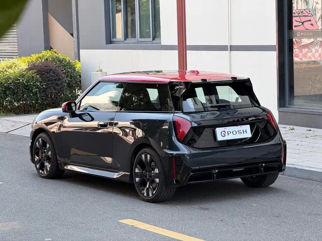 MINI MINI JCW EV — фото 6