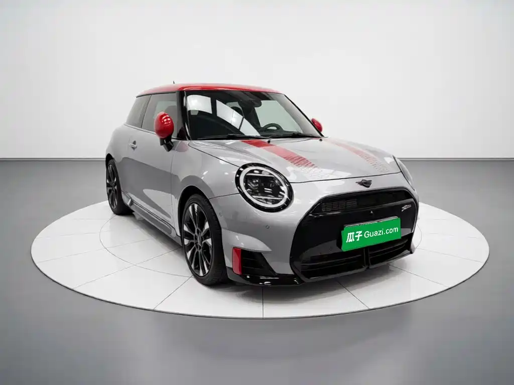 MINI MINI JCW EV — фото 3