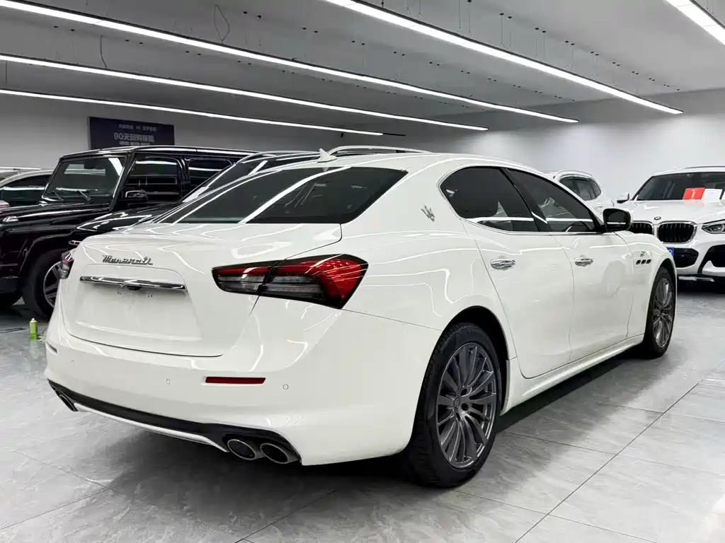 Maserati Ghibli — фото 6