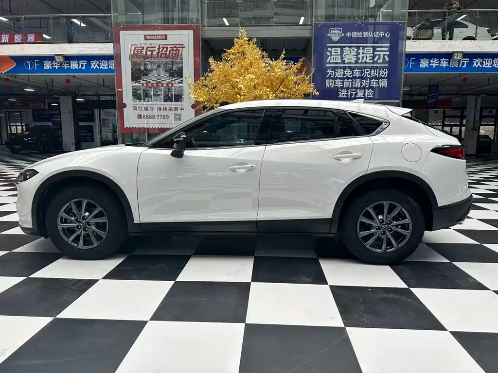 Mazda CX-4 — фото 6