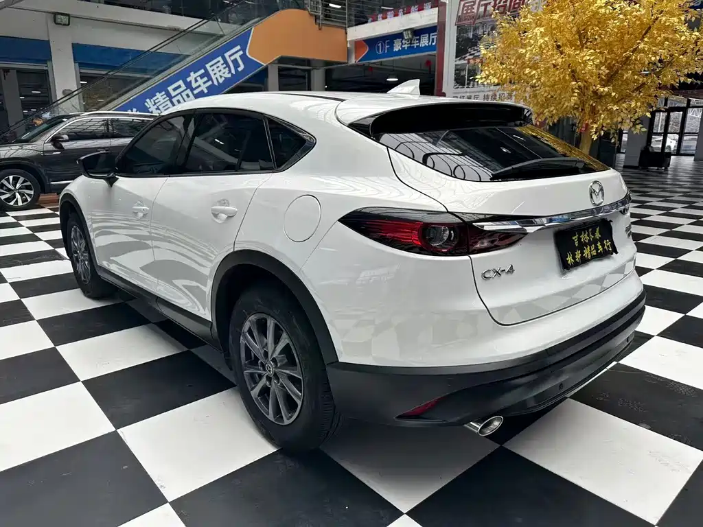 Mazda CX-4 — фото 7