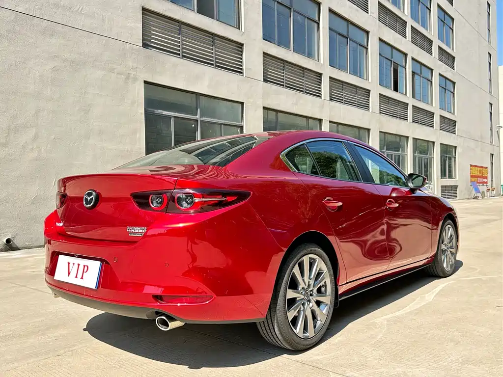 Mazda 3 Axela — фото 14