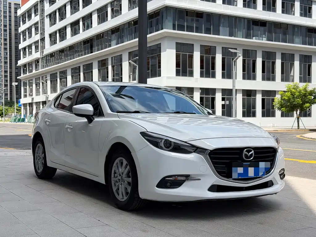Mazda 3 Axela — фото 3