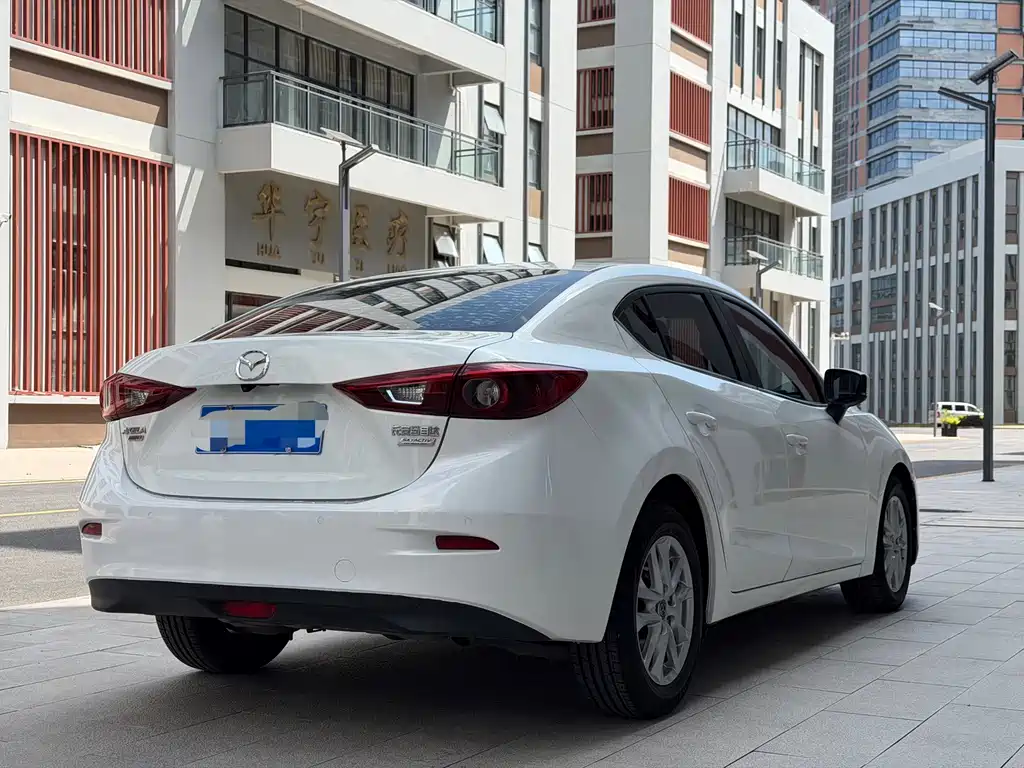Mazda 3 Axela — фото 7