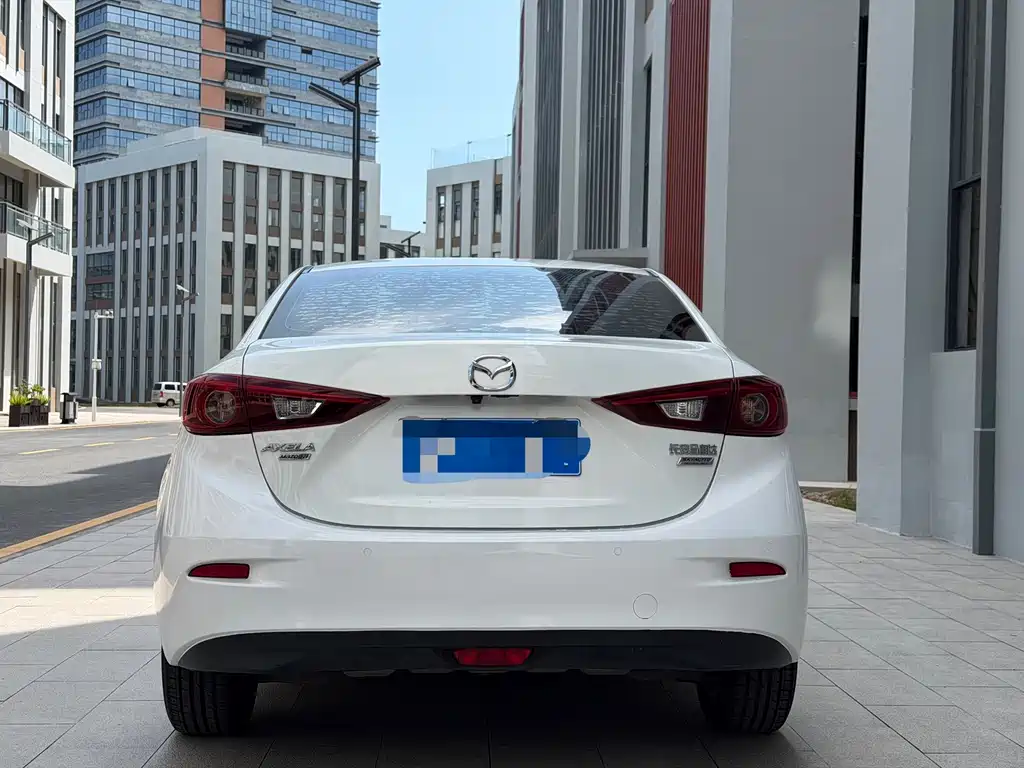Mazda 3 Axela — фото 8