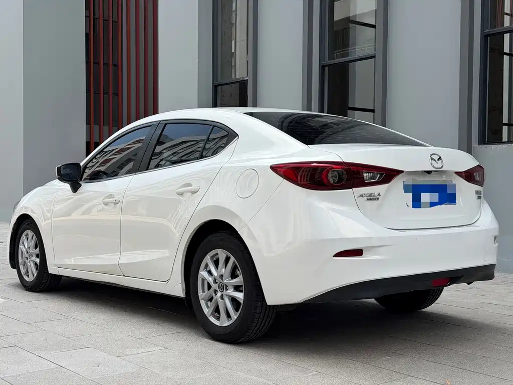 Mazda 3 Axela — фото 9