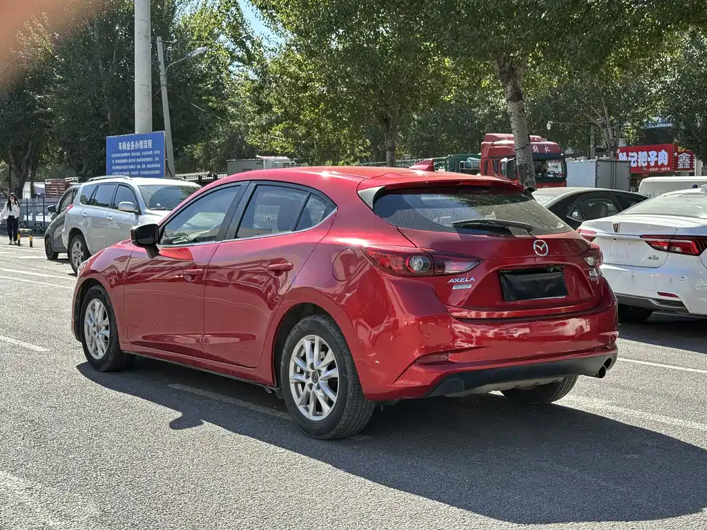 Mazda 3 Axela — фото 4