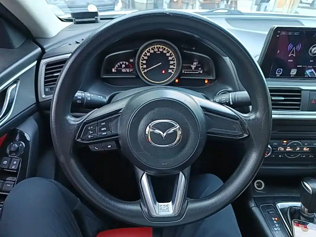 Mazda 3 Axela — фото 11