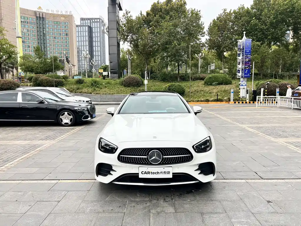 Mercedes-Benz E-Class (Import) — фото 9