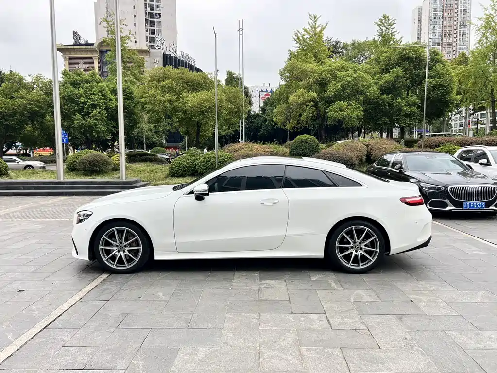 Mercedes-Benz E-Class (Import) — фото 10
