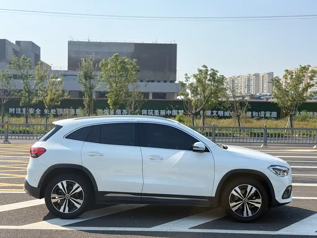 Mercedes-Benz GLA — фото 4