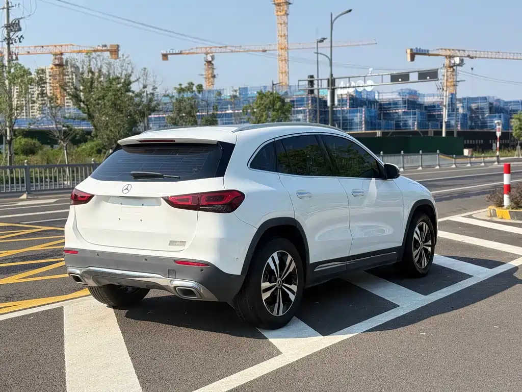 Mercedes-Benz GLA — фото 5