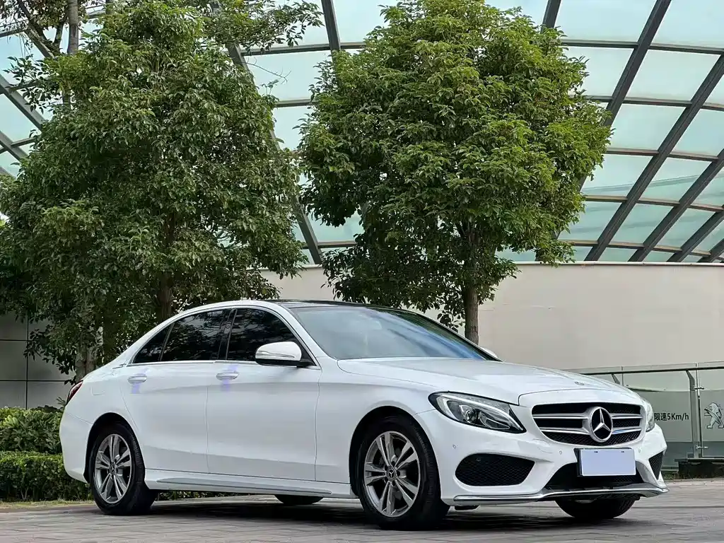 Mercedes-Benz C-Class — фото 3