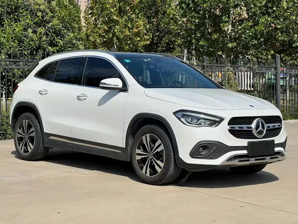 Mercedes-Benz GLA — фото 3