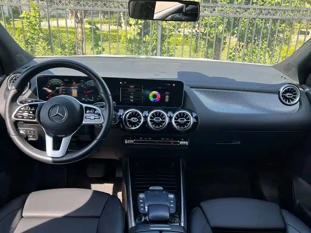 Mercedes-Benz GLA — фото 6