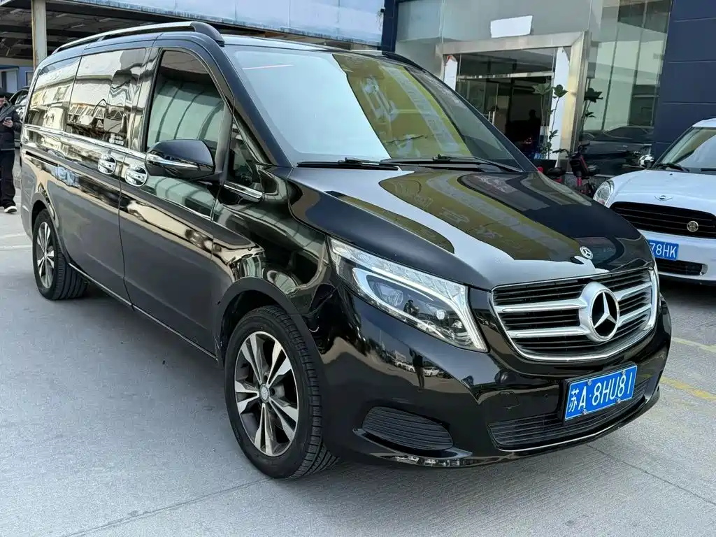 Mercedes-Benz V-Class — фото 3