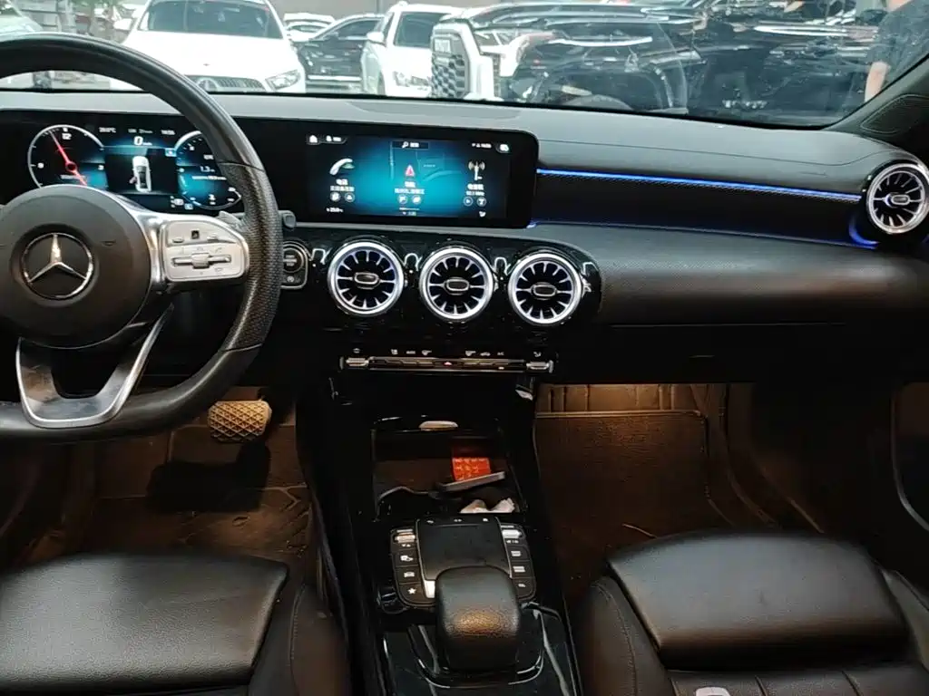 Mercedes-Benz A-Class — фото 13