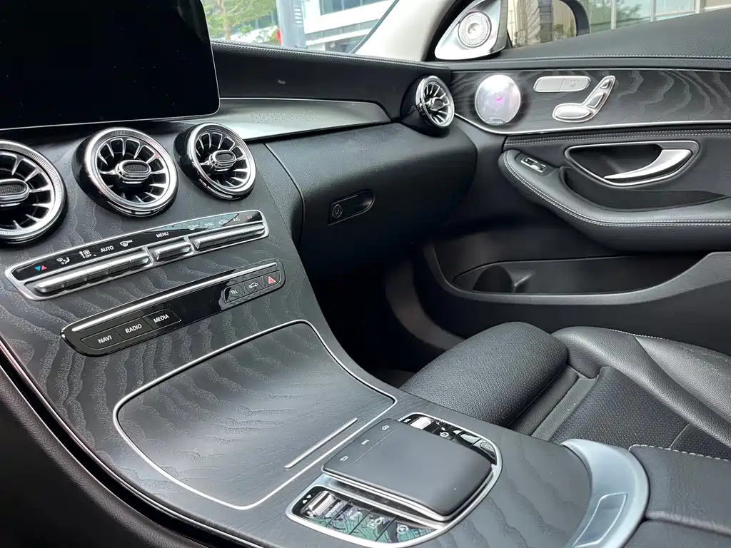 Mercedes-Benz C-Class — фото 13