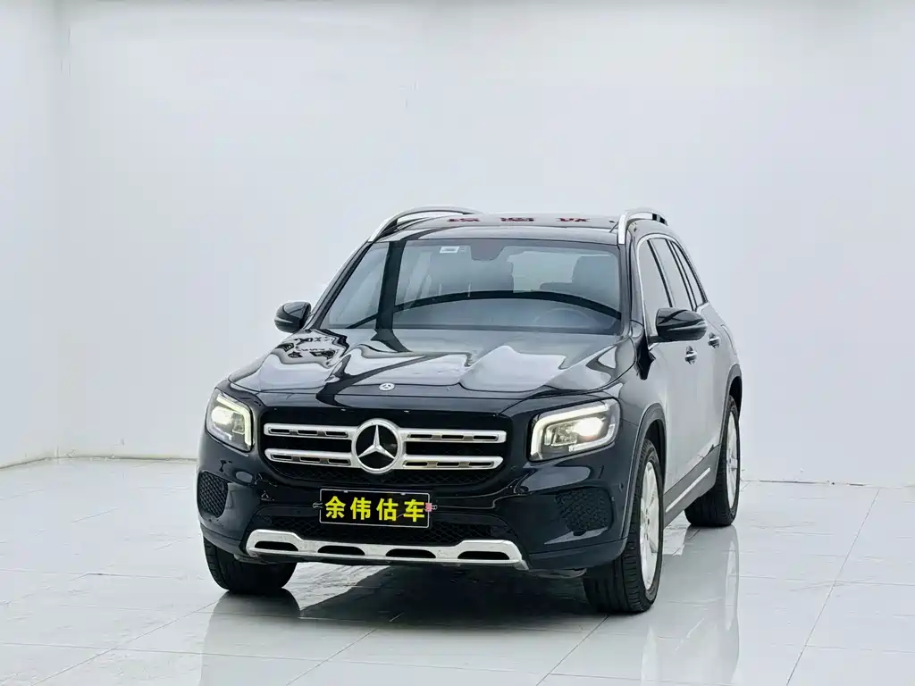 Mercedes-Benz GLB — фото 2