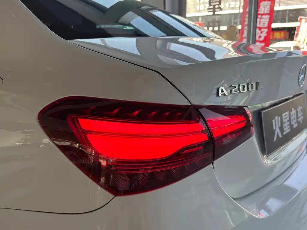 Mercedes-Benz A-Class — фото 14