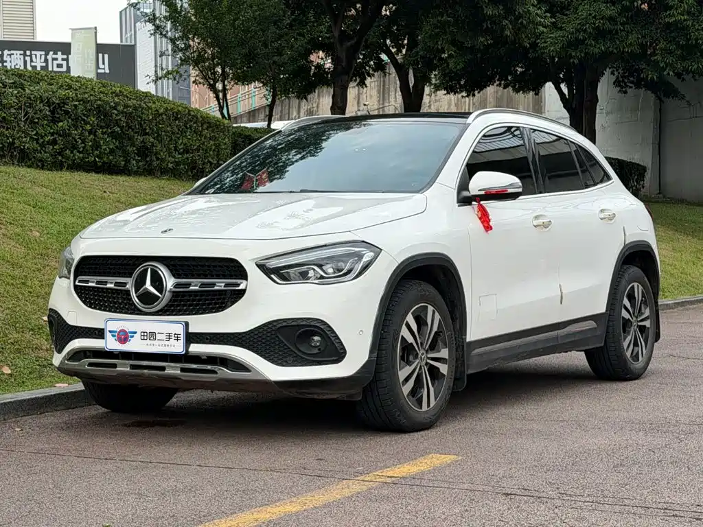 Mercedes-Benz GLA