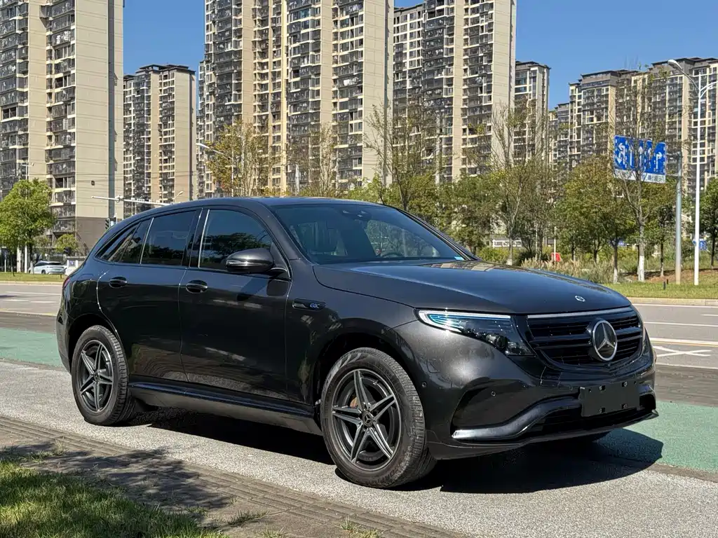 Mercedes-Benz EQC — фото 3