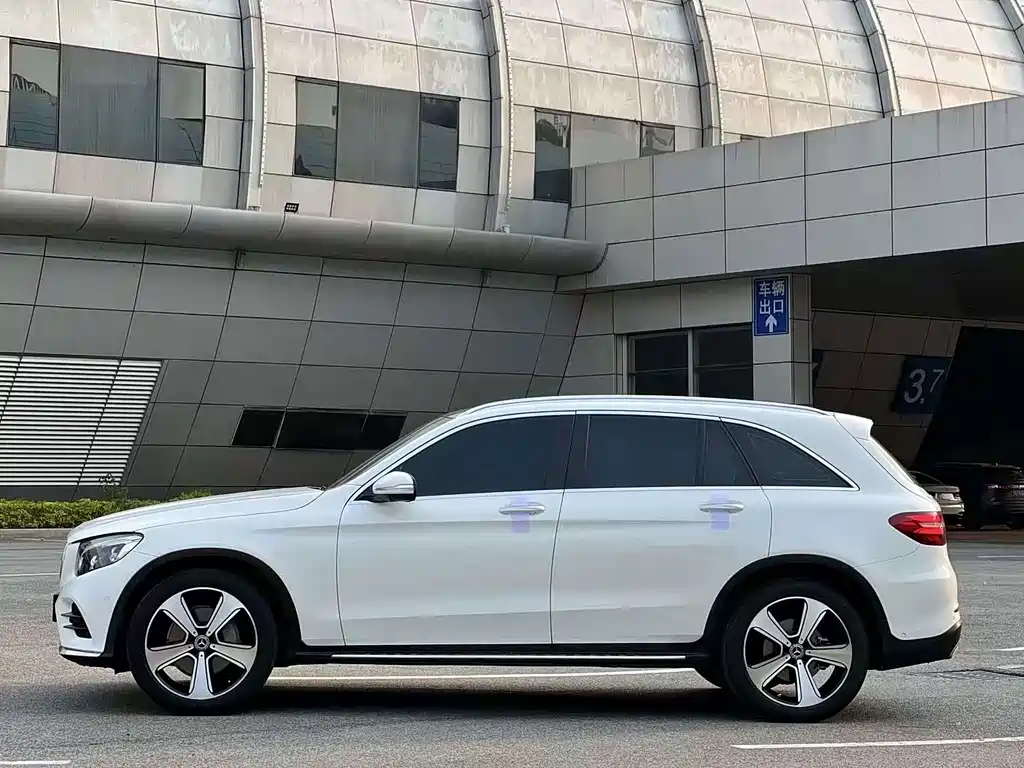 Mercedes-Benz GLC — фото 5