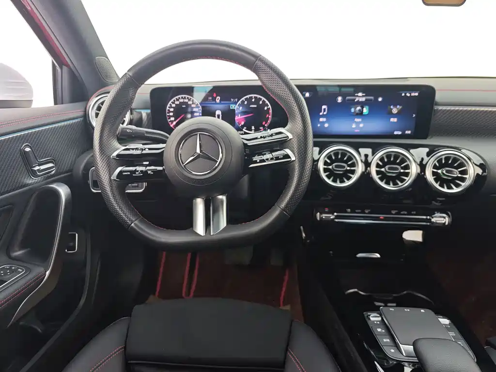 Mercedes-Benz A-Class — фото 19