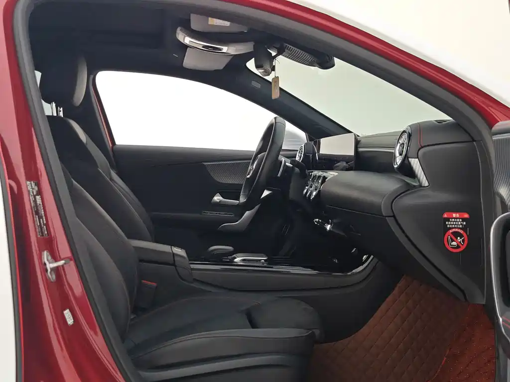Mercedes-Benz A-Class — фото 10