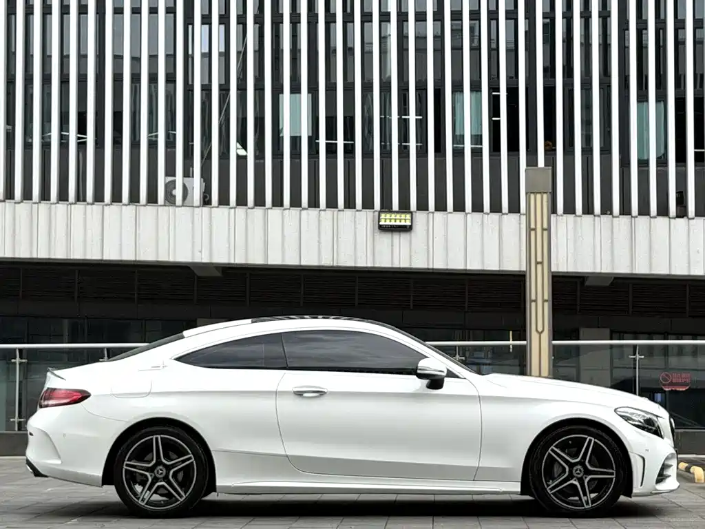 Mercedes-Benz C-Class (Import) — фото 9