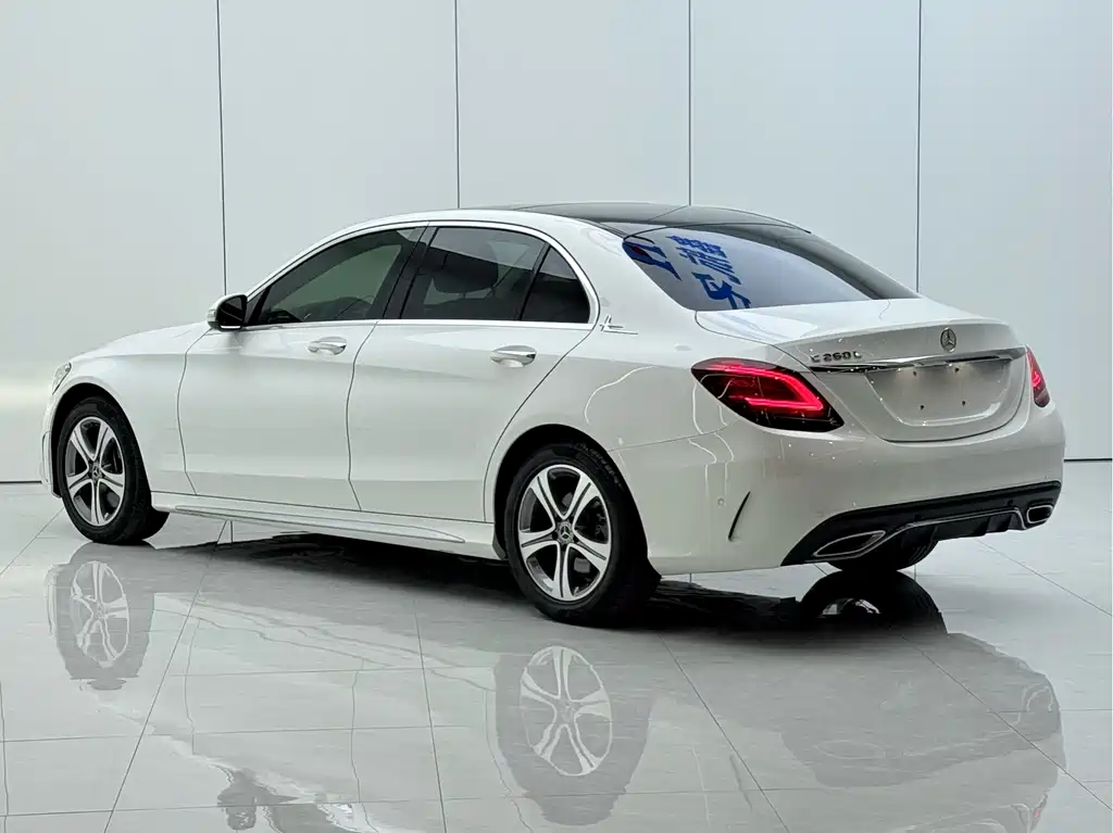 Mercedes-Benz C-Class — фото 13