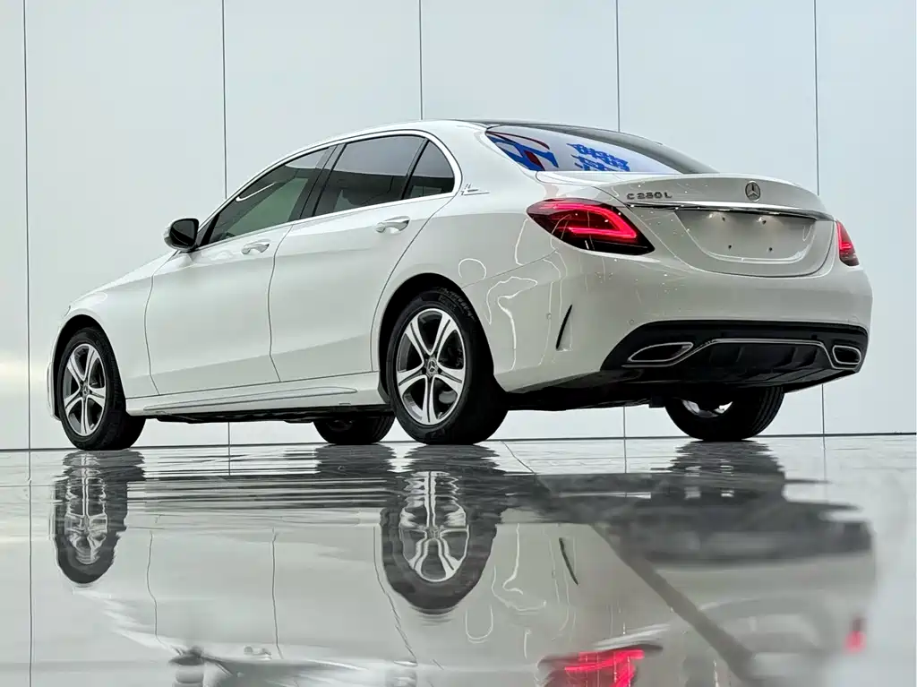 Mercedes-Benz C-Class — фото 14