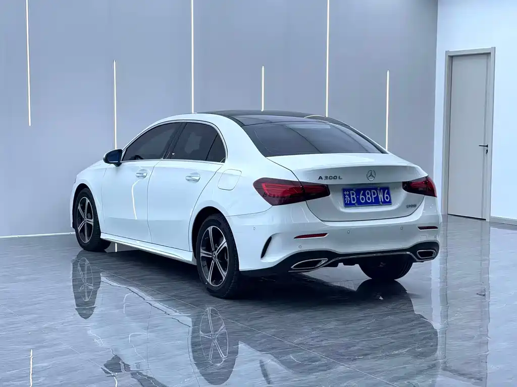 Mercedes-Benz A-Class — фото 14