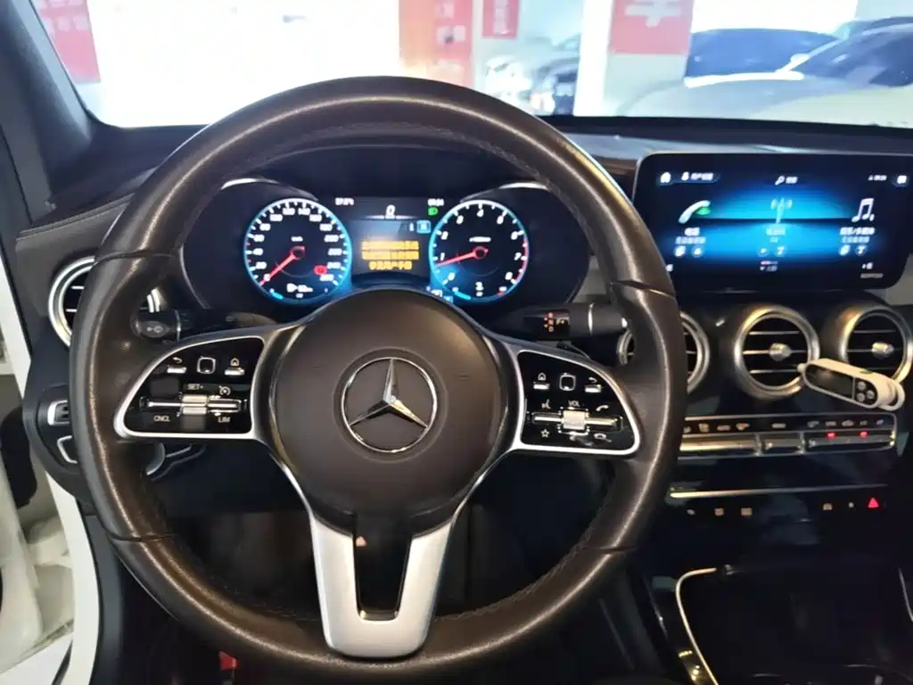 Mercedes-Benz GLC — фото 11