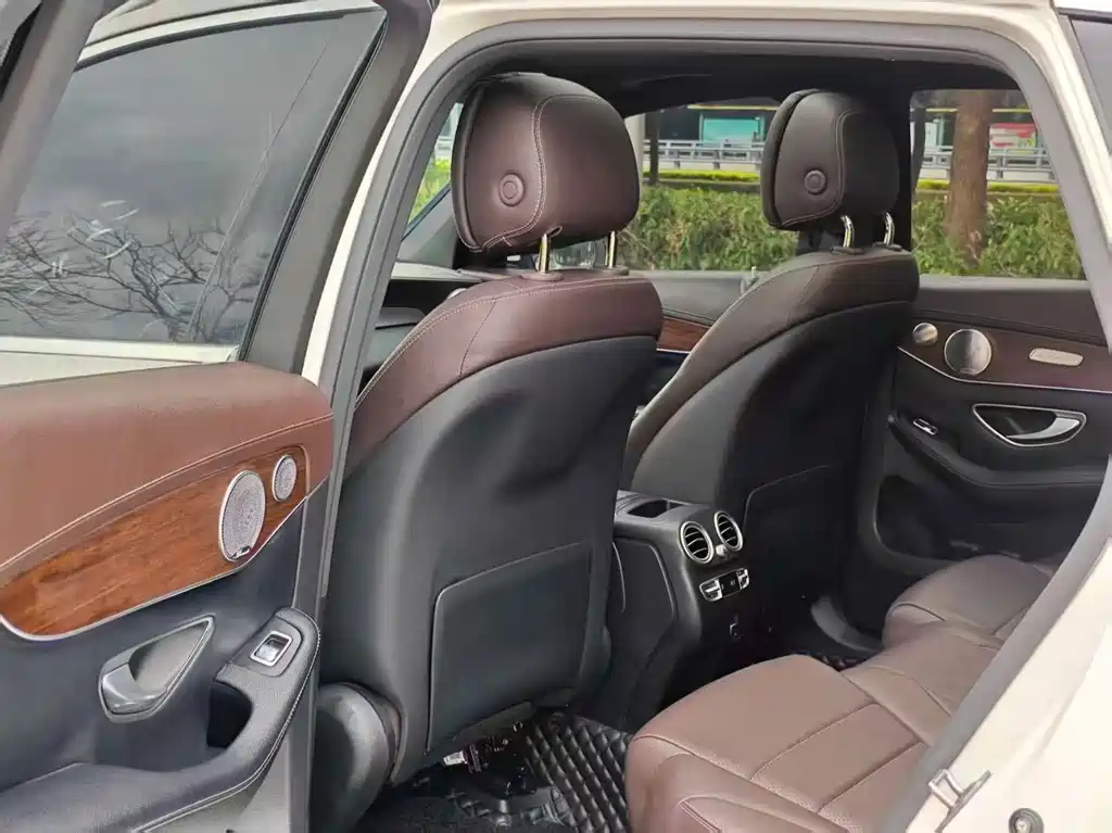 Mercedes-Benz GLC — фото 6
