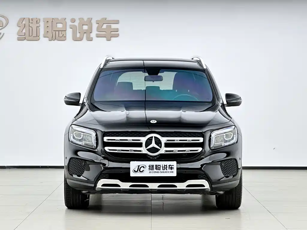 Mercedes-Benz GLB — фото 2