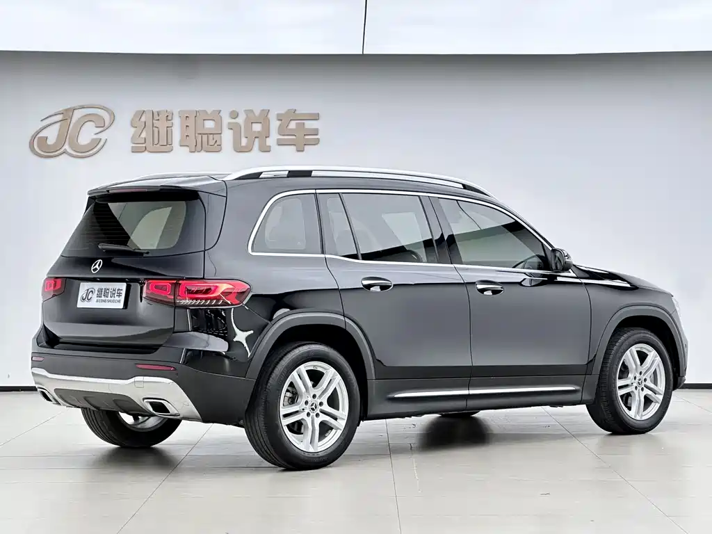 Mercedes-Benz GLB — фото 3