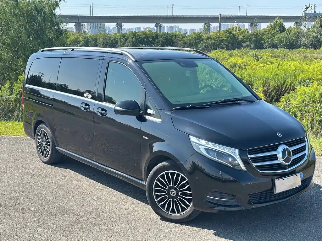 Mercedes-Benz V-Class — фото 3