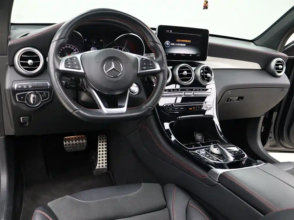 Mercedes-Benz GLC AMG — фото 9