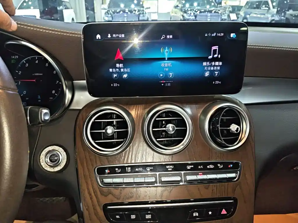 Mercedes-Benz GLC — фото 13