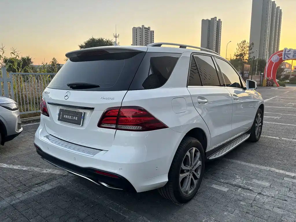 Mercedes-Benz GLE (Import) — фото 8