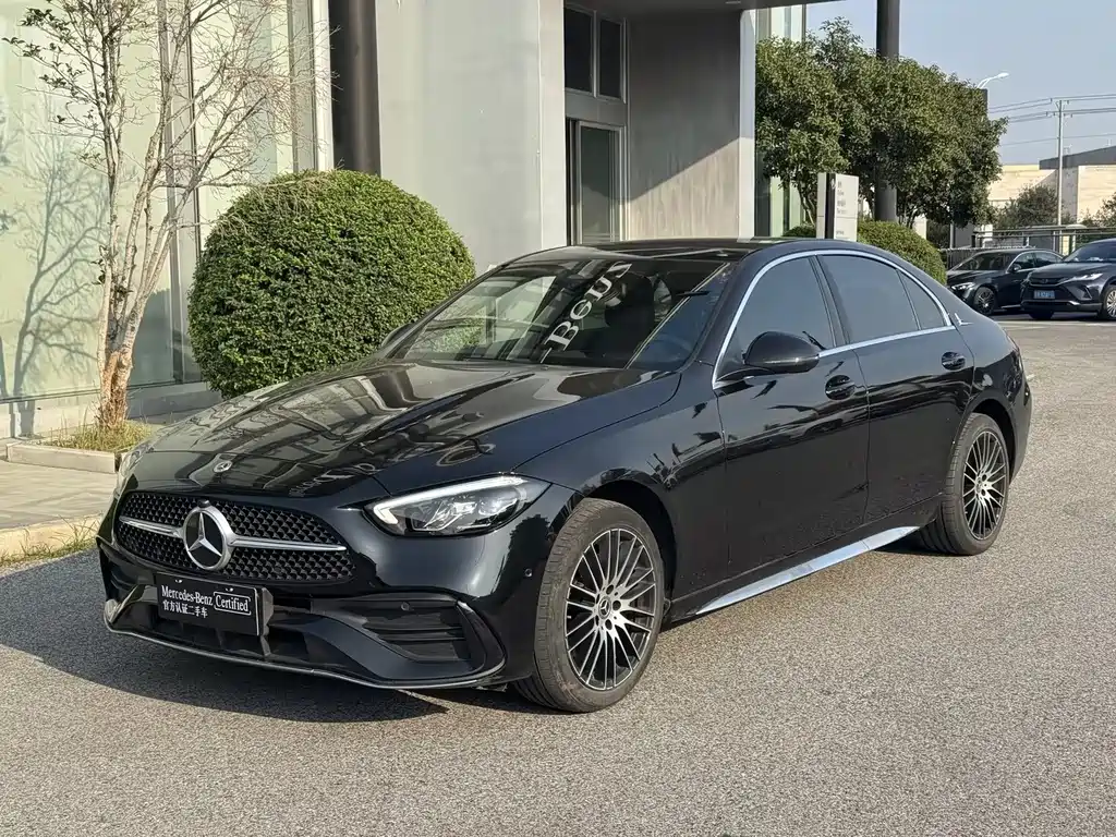 Mercedes-Benz C-Class — фото 1
