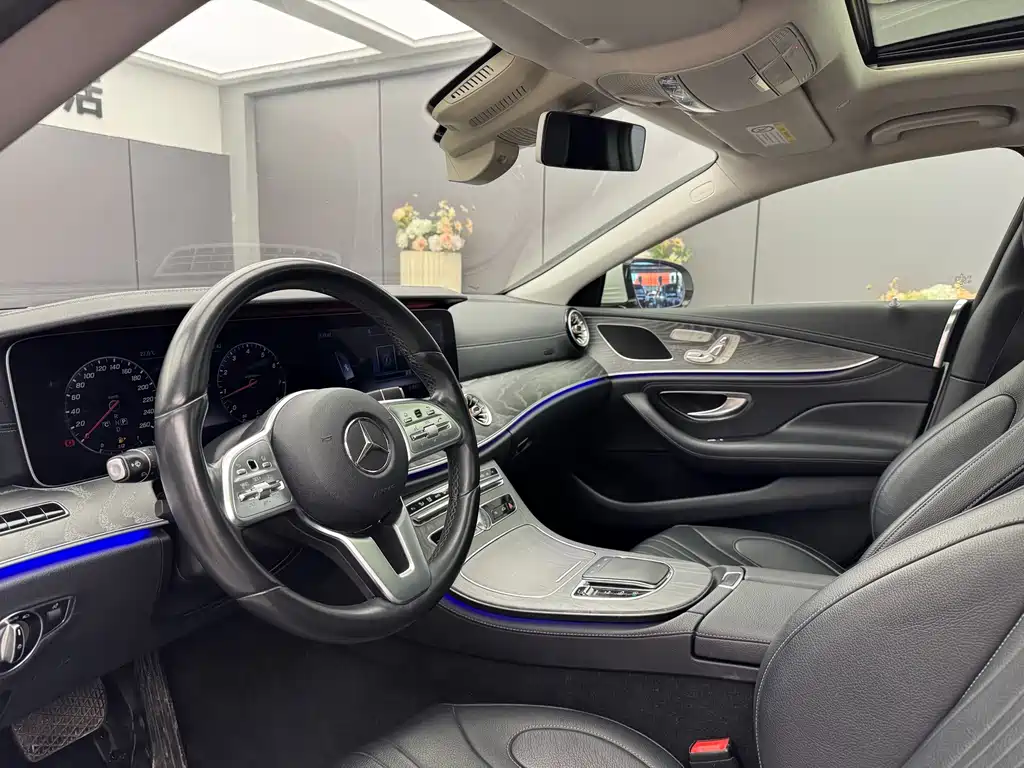 Mercedes-Benz CLS — фото 4