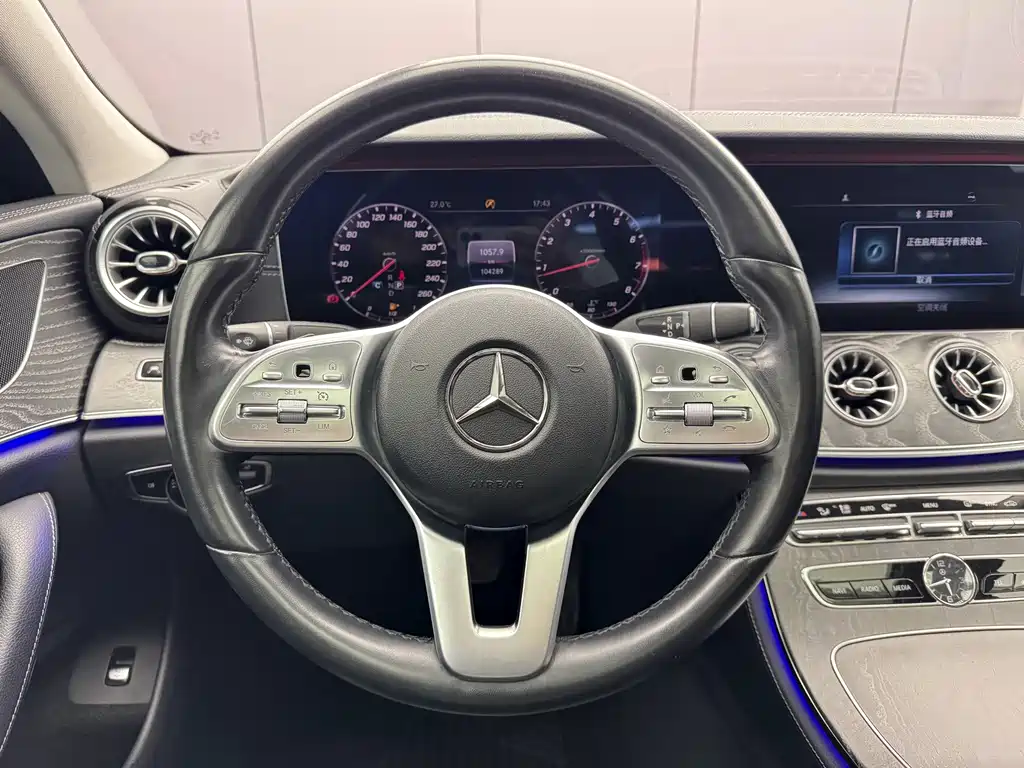 Mercedes-Benz CLS — фото 6