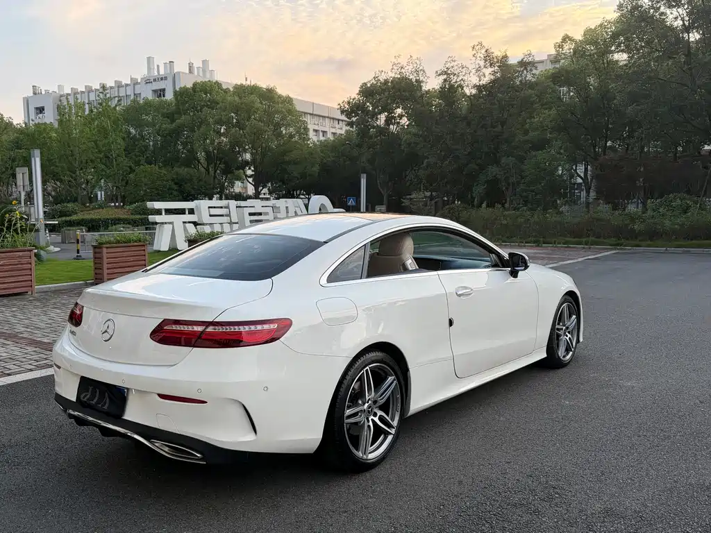 Mercedes-Benz E-Class (Import) — фото 20